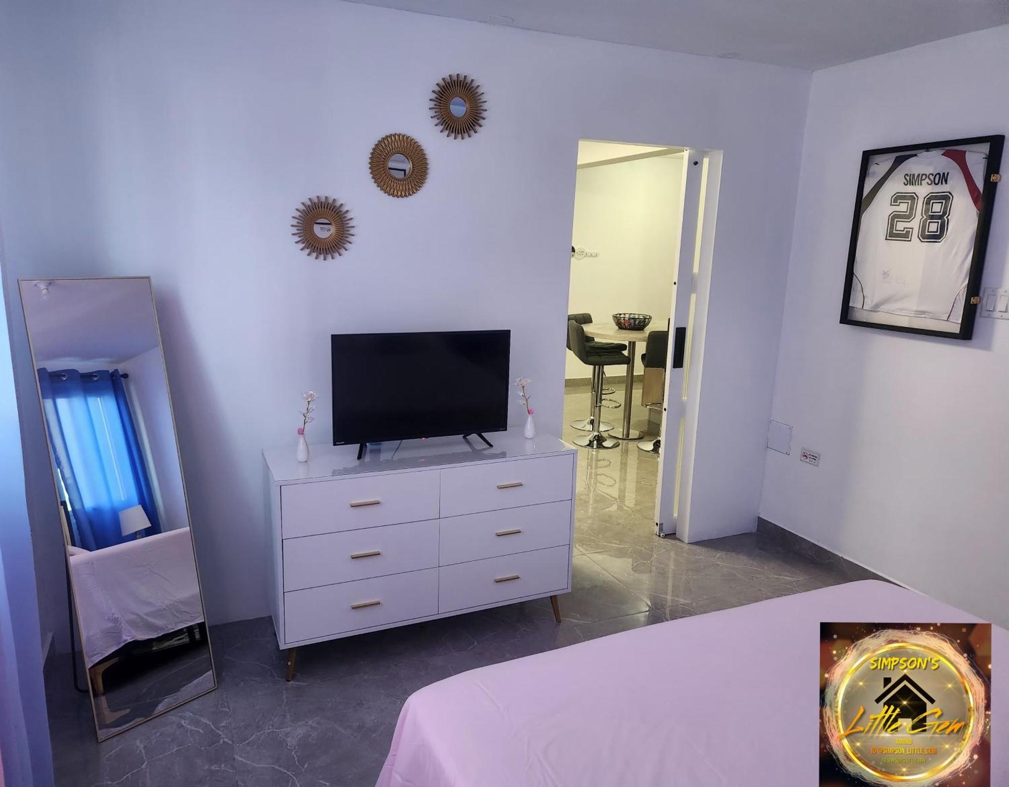 Simpson'S Little Gem Apartment Kingston Bagian luar foto