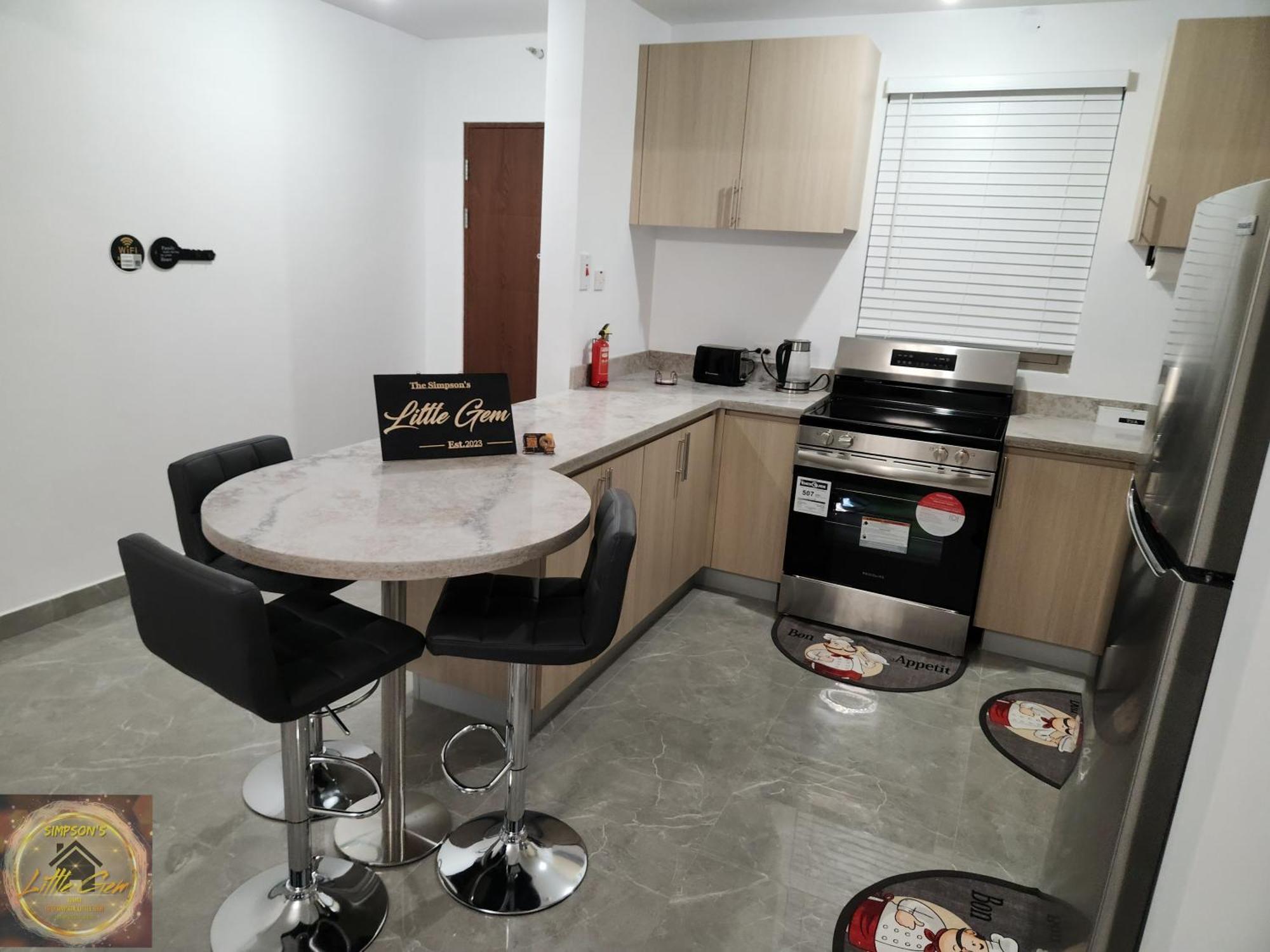 Simpson'S Little Gem Apartment Kingston Bagian luar foto