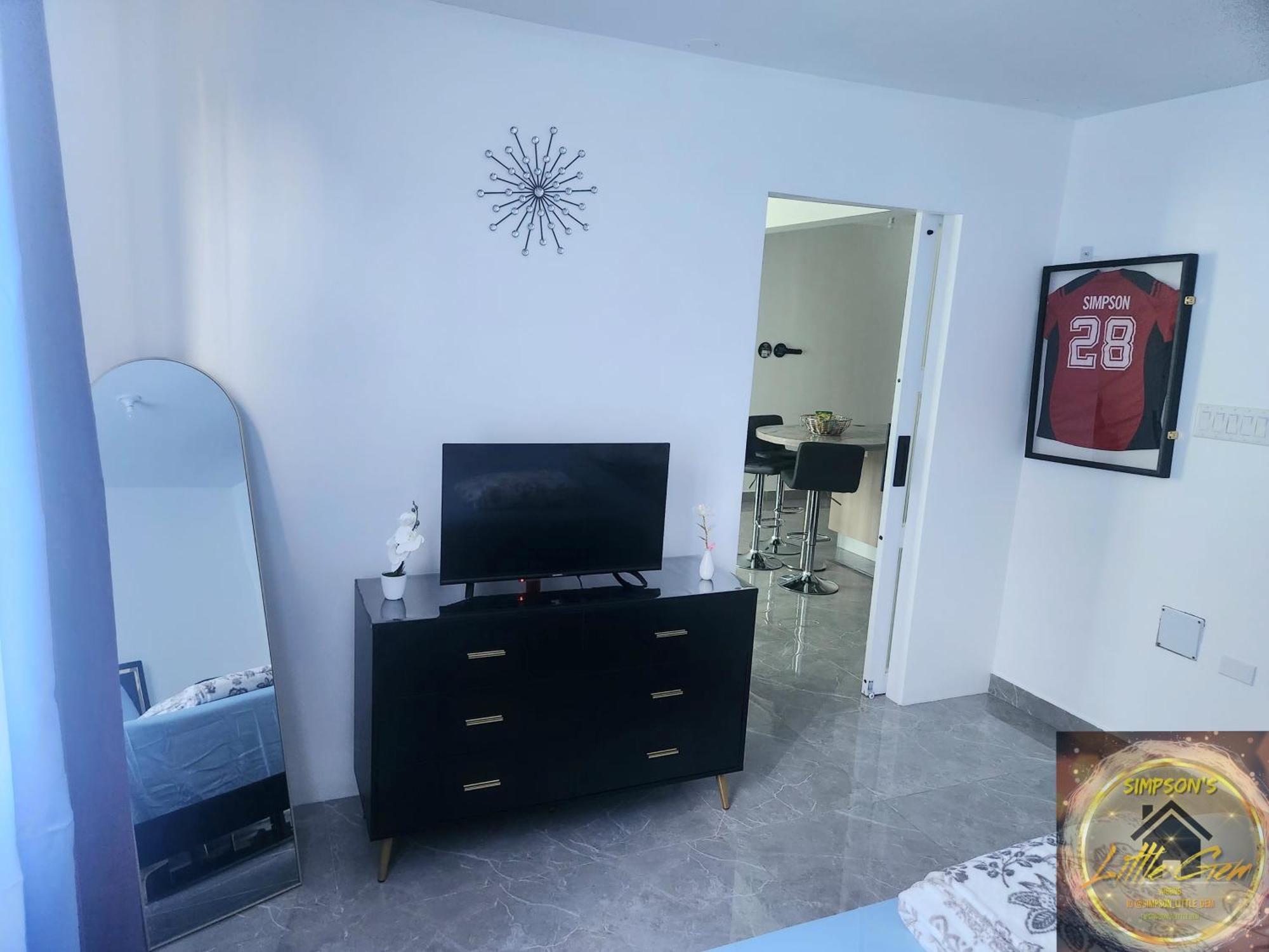 Simpson'S Little Gem Apartment Kingston Bagian luar foto
